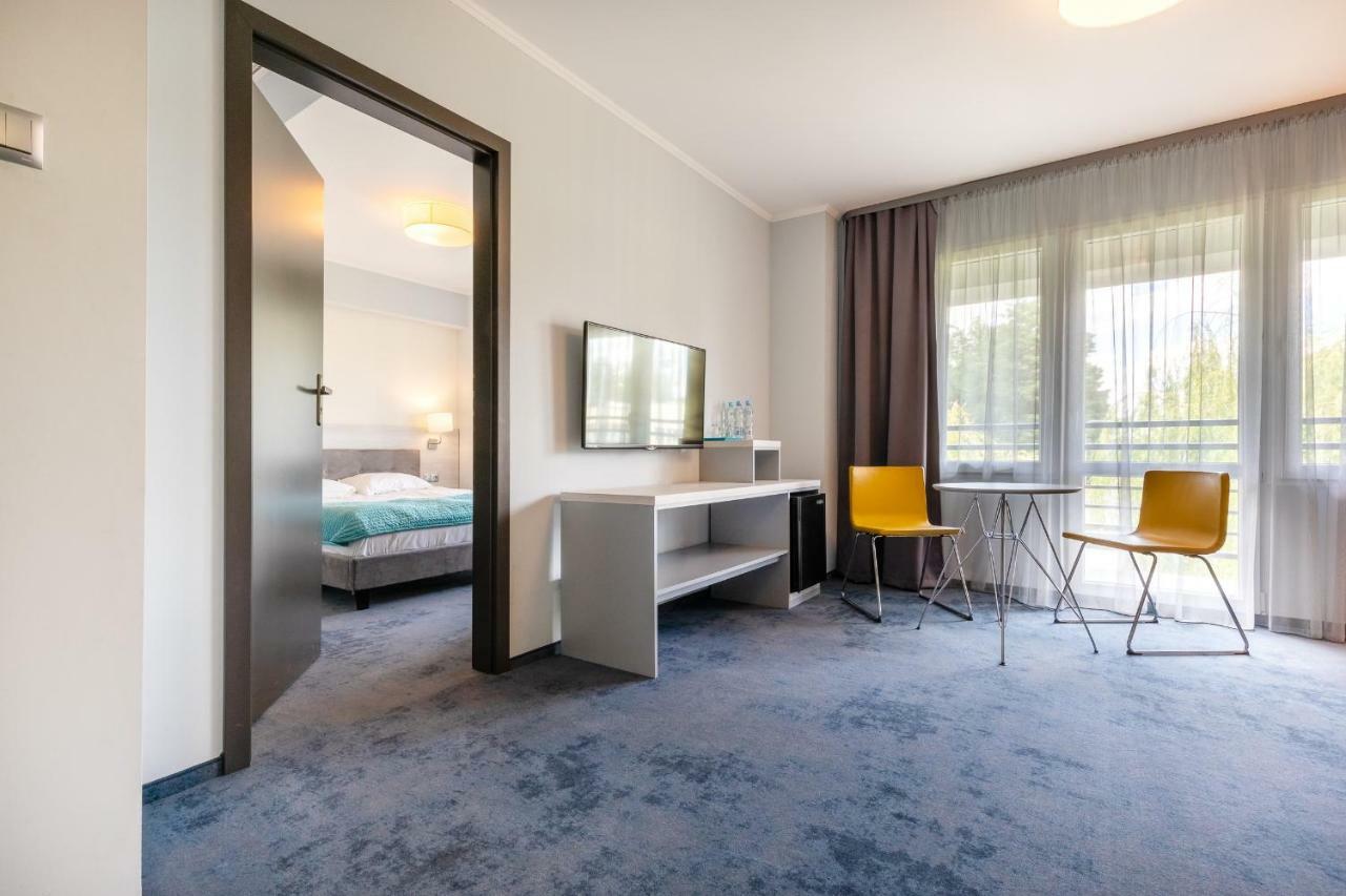 Hotel Perlowy Окунинка Екстериор снимка